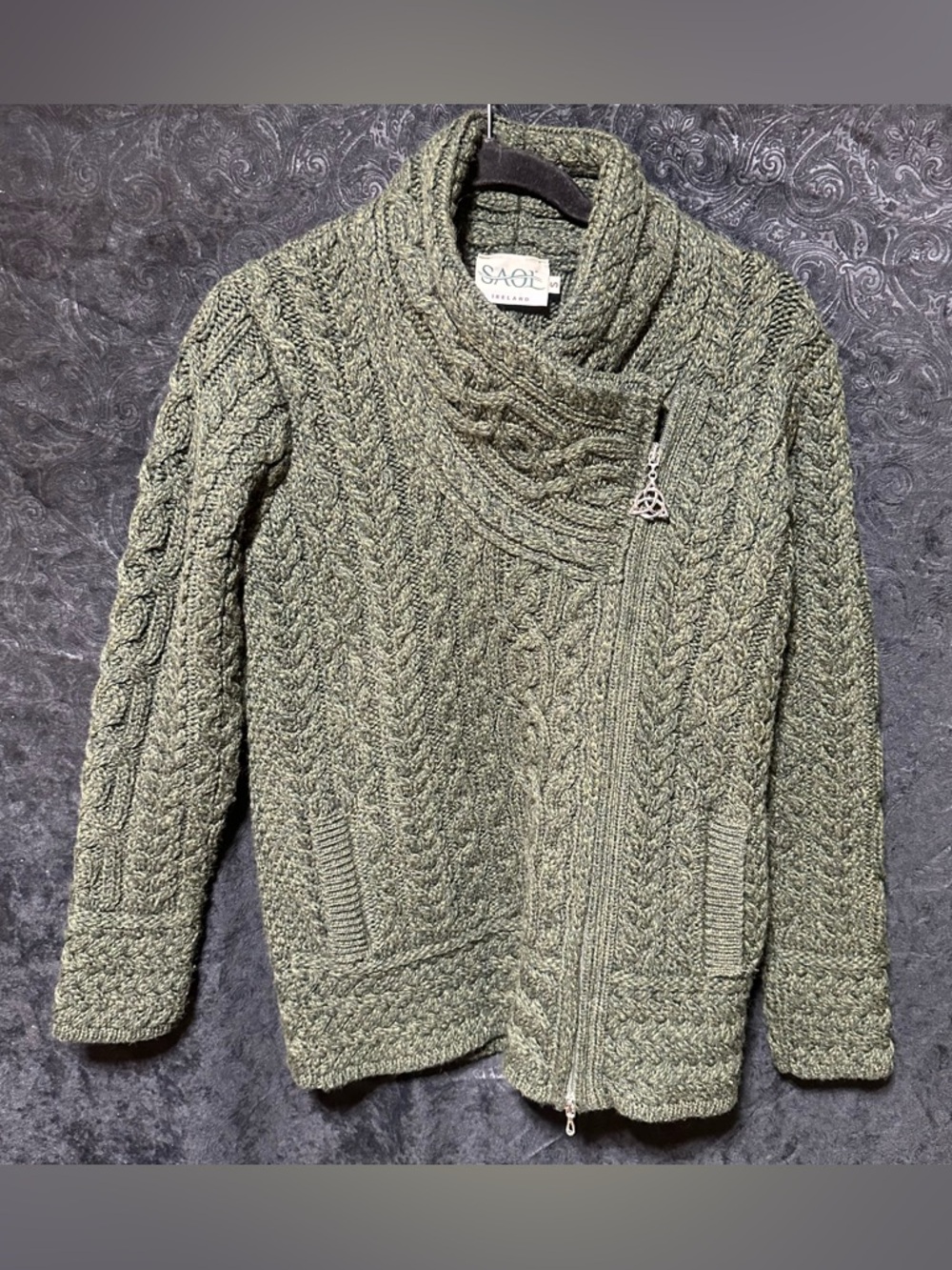 SAOL Women's S Irish Knit Zip-Front Cable Sweater Olive Green